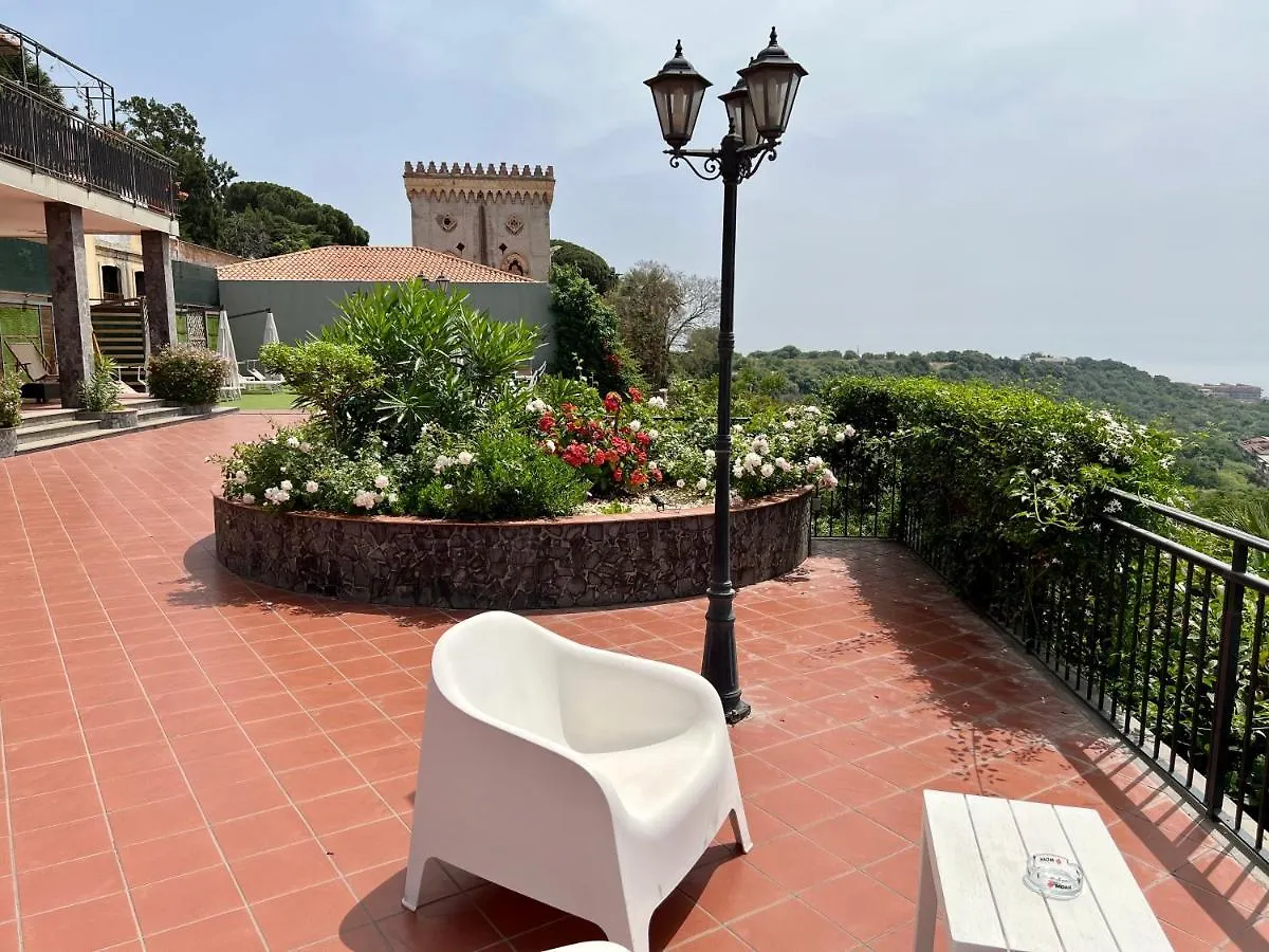 Couette-café Villa Leucatia Sant'Agata Li Battiati